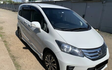 Honda Freed I, 2013 год, 1 160 000 рублей, 4 фотография