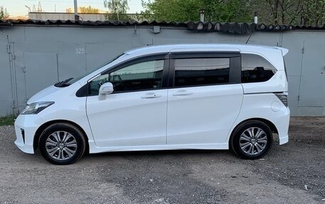 Honda Freed I, 2013 год, 1 160 000 рублей, 5 фотография
