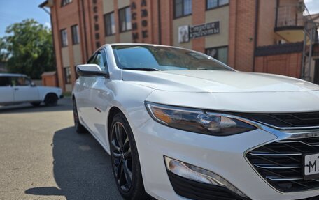 Chevrolet Malibu IX, 2020 год, 1 800 000 рублей, 2 фотография
