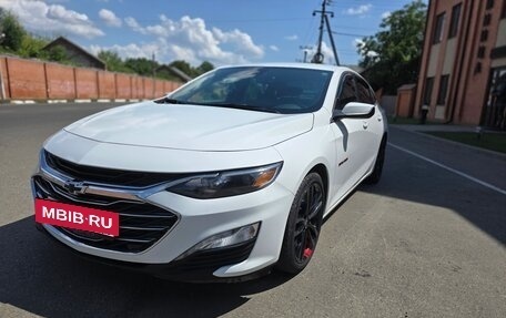 Chevrolet Malibu IX, 2020 год, 1 800 000 рублей, 4 фотография