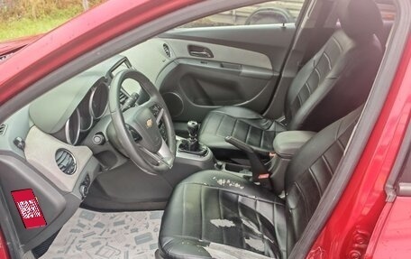 Chevrolet Cruze II, 2010 год, 500 000 рублей, 6 фотография