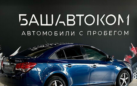 Chevrolet Cruze II, 2012 год, 700 000 рублей, 4 фотография