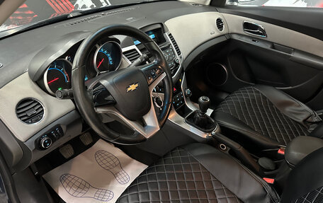 Chevrolet Cruze II, 2012 год, 700 000 рублей, 10 фотография