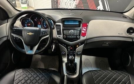 Chevrolet Cruze II, 2012 год, 700 000 рублей, 9 фотография