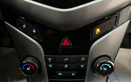 Chevrolet Cruze II, 2012 год, 700 000 рублей, 13 фотография
