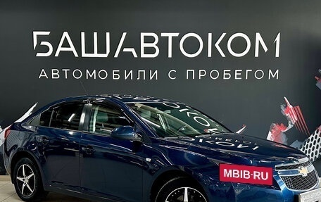 Chevrolet Cruze II, 2012 год, 700 000 рублей, 3 фотография