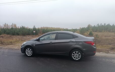Hyundai Solaris II рестайлинг, 2011 год, 485 000 рублей, 4 фотография