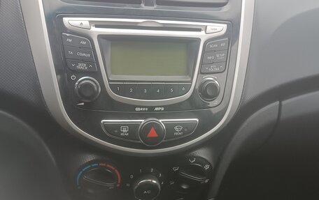 Hyundai Solaris II рестайлинг, 2011 год, 485 000 рублей, 7 фотография