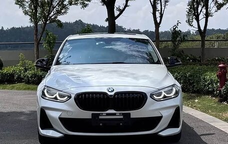 BMW 1 серия, 2023 год, 2 120 000 рублей, 2 фотография