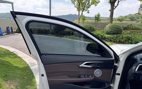 BMW 1 серия, 2023 год, 2 120 000 рублей, 9 фотография