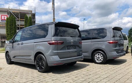Volkswagen Multivan, 2025 год, 7 550 000 рублей, 6 фотография