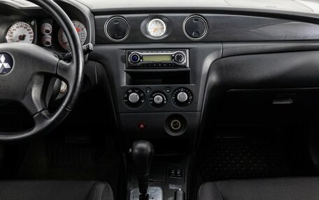 Mitsubishi Outlander III рестайлинг 3, 2007 год, 749 000 рублей, 11 фотография