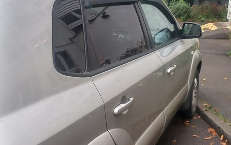 Hyundai Tucson III, 2008 год, 950 000 рублей, 1 фотография