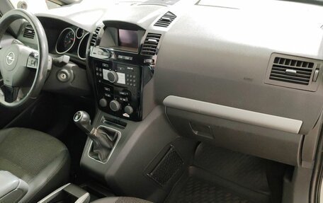 Opel Zafira B, 2011 год, 700 000 рублей, 14 фотография