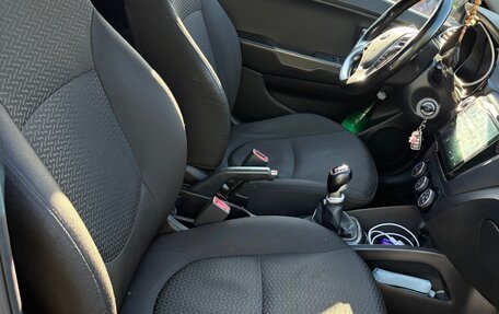 KIA Rio III рестайлинг, 2016 год, 890 000 рублей, 7 фотография