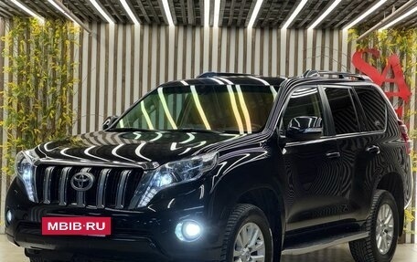 Toyota Land Cruiser Prado 150 рестайлинг 2, 2015 год, 4 000 000 рублей, 2 фотография