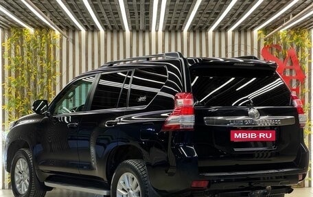 Toyota Land Cruiser Prado 150 рестайлинг 2, 2015 год, 4 000 000 рублей, 4 фотография
