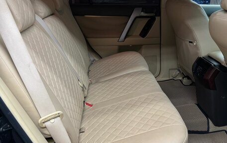 Toyota Land Cruiser Prado 150 рестайлинг 2, 2015 год, 4 000 000 рублей, 28 фотография