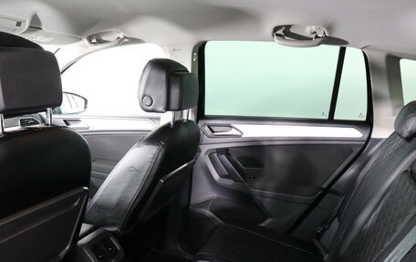 Volkswagen Tiguan II, 2018 год, 2 497 000 рублей, 12 фотография