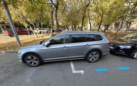 Volkswagen Passat B8 рестайлинг, 2018 год, 2 700 000 рублей, 2 фотография