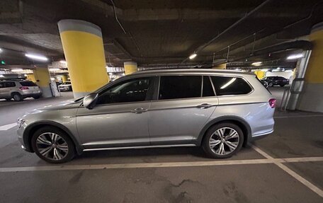 Volkswagen Passat B8 рестайлинг, 2018 год, 2 700 000 рублей, 8 фотография