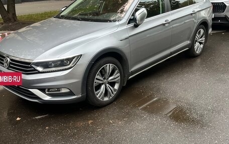 Volkswagen Passat B8 рестайлинг, 2018 год, 2 700 000 рублей, 10 фотография
