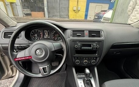 Volkswagen Jetta VI, 2012 год, 1 300 000 рублей, 7 фотография