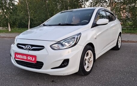 Hyundai Solaris II рестайлинг, 2012 год, 700 000 рублей, 1 фотография