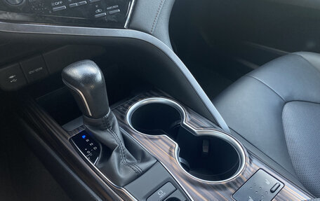Toyota Camry, 2020 год, 3 030 000 рублей, 9 фотография
