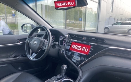 Toyota Camry, 2020 год, 3 030 000 рублей, 17 фотография