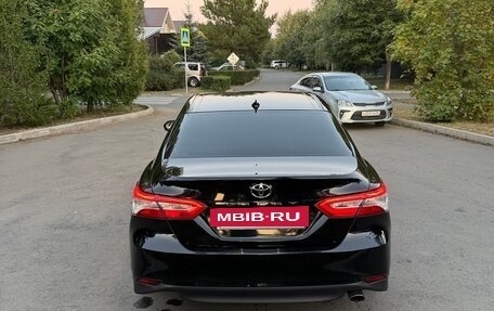 Toyota Camry, 2020 год, 2 450 000 рублей, 4 фотография