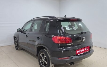 Volkswagen Tiguan I, 2011 год, 850 000 рублей, 6 фотография