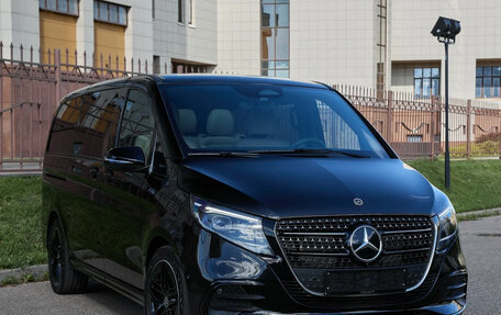 Mercedes-Benz V-Класс, 2025 год, 13 745 000 рублей, 3 фотография