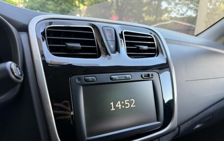 Renault Logan II, 2020 год, 1 049 000 рублей, 10 фотография