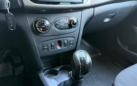 Renault Logan II, 2020 год, 1 049 000 рублей, 12 фотография