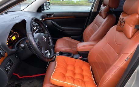 Toyota Avensis III рестайлинг, 2007 год, 650 000 рублей, 3 фотография