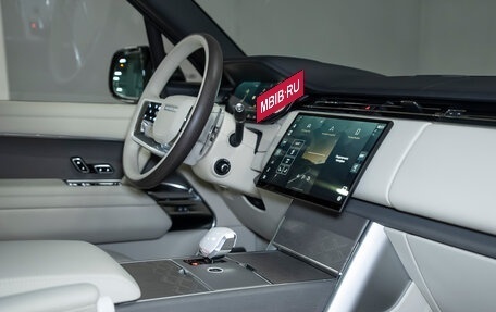 Land Rover Range Rover IV рестайлинг, 2025 год, 33 490 000 рублей, 25 фотография