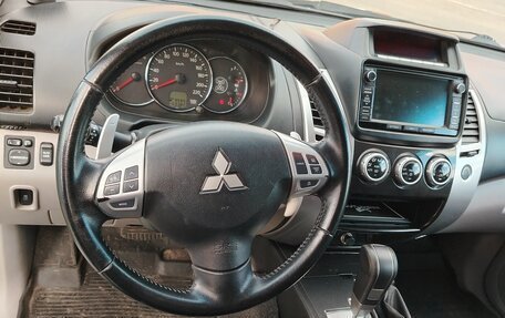 Mitsubishi Pajero Sport II рестайлинг, 2015 год, 1 710 000 рублей, 8 фотография