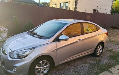 Hyundai Solaris II рестайлинг, 2013 год, 830 000 рублей, 1 фотография