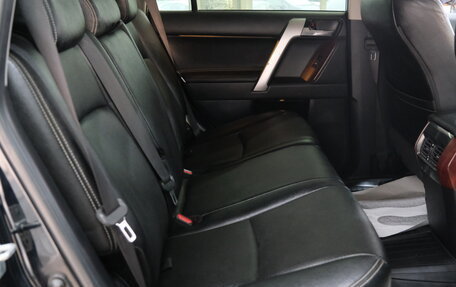 Toyota Land Cruiser Prado 150 рестайлинг 2, 2014 год, 3 599 000 рублей, 26 фотография