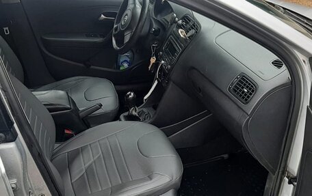Volkswagen Polo VI (EU Market), 2013 год, 550 000 рублей, 10 фотография