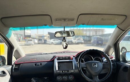 Honda Jazz I рестайлинг, 2003 год, 430 000 рублей, 6 фотография