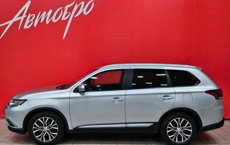 Mitsubishi Outlander III рестайлинг 3, 2016 год, 1 730 000 рублей, 2 фотография