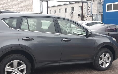 Toyota RAV4, 2013 год, 2 200 000 рублей, 3 фотография