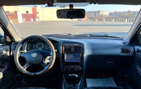 Toyota Avensis III рестайлинг, 2001 год, 399 000 рублей, 13 фотография