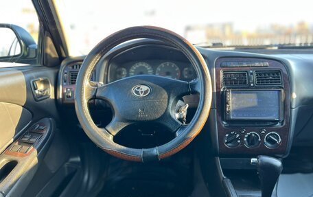 Toyota Avensis III рестайлинг, 2001 год, 399 000 рублей, 12 фотография