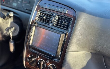 Toyota Avensis III рестайлинг, 2001 год, 399 000 рублей, 20 фотография