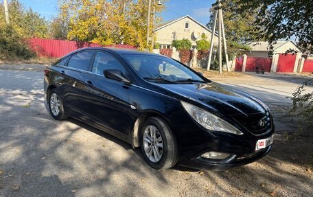 Hyundai Sonata VI, 2011 год, 900 000 рублей, 5 фотография