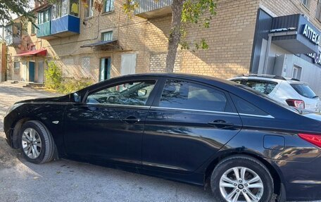Hyundai Sonata VI, 2011 год, 900 000 рублей, 14 фотография