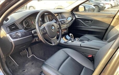 BMW 5 серия, 2012 год, 1 740 000 рублей, 2 фотография